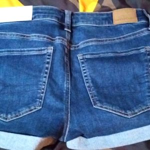 American eagle Shortie shorts